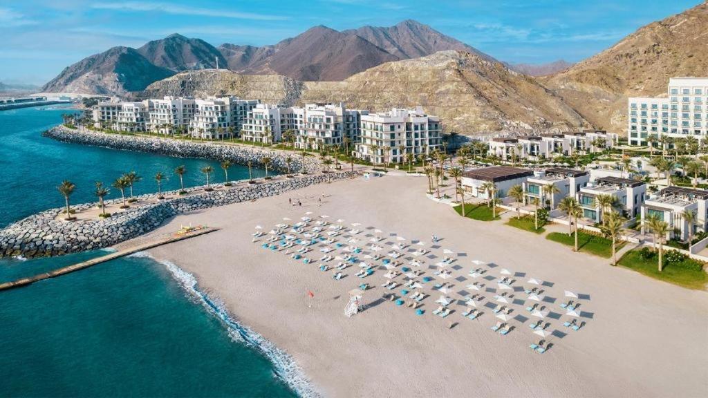 Ocean Mountain View Apartment At The Address Fujairah Exterior photo