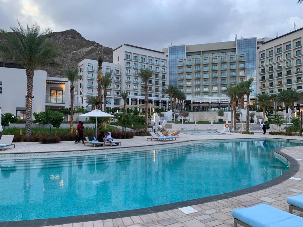 Ocean Mountain View Apartment At The Address Fujairah Exterior photo